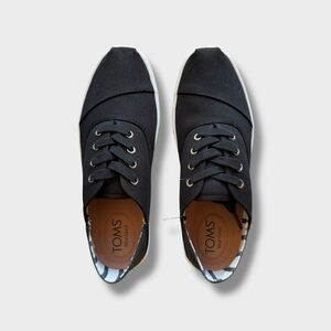NWOT TOMS Cordones Plus Canvas Lace-up Sneaker